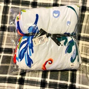 Vera Bradley Plush Throw Blanket in Seascape NWT